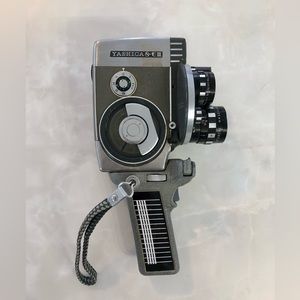 Vintage Yashica 8-E III Film Movie Camera with Pistol Grip Handle - Not tested